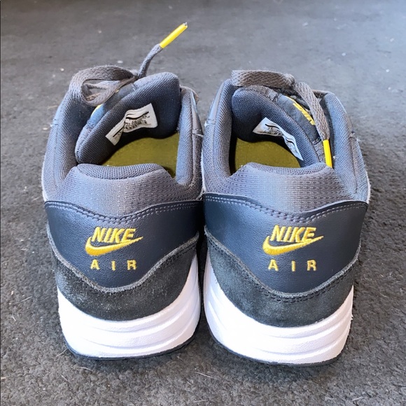 Nike Air Shoes. - Picture 4 of 8